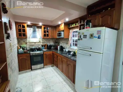Depto Tipo Casa en Venta en Villa Lynch, USD 116.000
