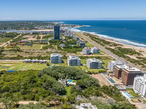 Lote en venta de 1 ha. en Rincon del Indio a 1 cuadra del mar