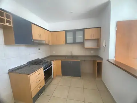 Esmeralda 3700, Piso 2