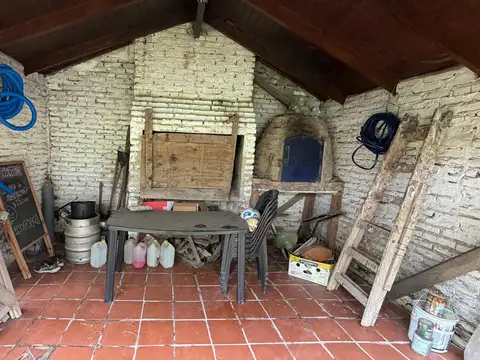 CASA EN VENTA  PILAR - MUY BUENA UBICACION -  A METROS DE PANAMERICANA -