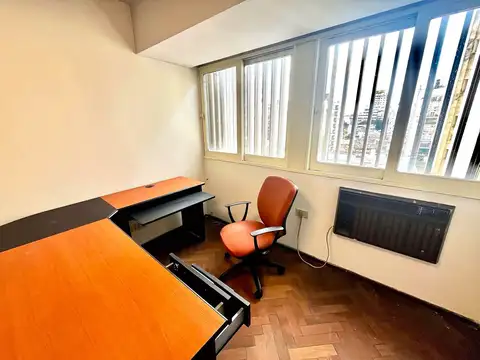 Oficina en Alquiler 40 años