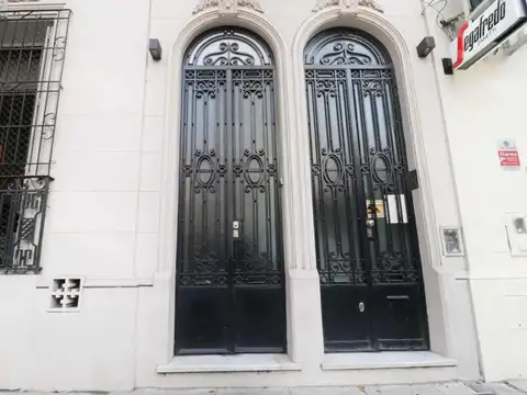 Depto Tipo Casa en Venta en Caballito, USD 175.000