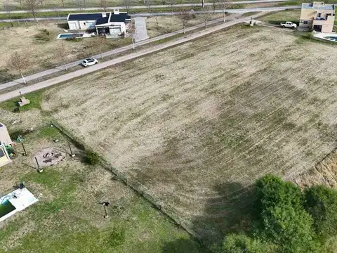 Venta Lote Central- Vista al Golf y Río Luján.