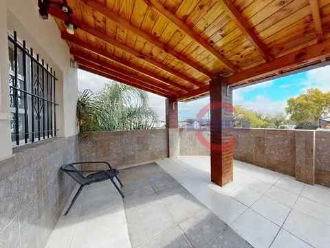 VENTA DEPTO 2 AMBIENTES (con posibilidad de hacer 1 dorm mas) CON AMPLIA TERRAZA EN CARAPACHAY