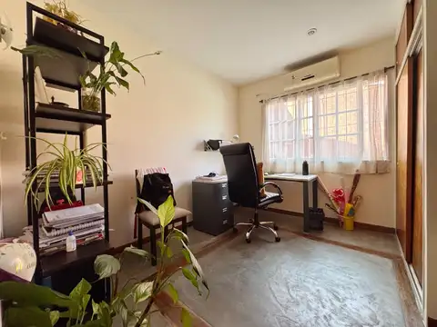 Casa 7 ambientes con 3 baños