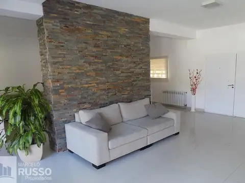 Casa en Venta en Hurlingham, USD 330.000