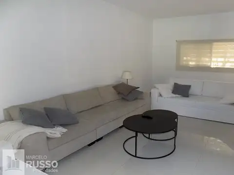IMPORTANTE CASA RACIONALISTA 5 AMBIENTES – VILLA CLUB