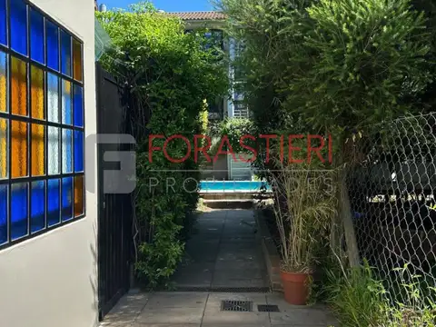 Depto Tipo Casa en Venta con 1 cocheras
