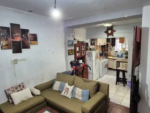 Casa en Venta en Burzaco, USD 55.000