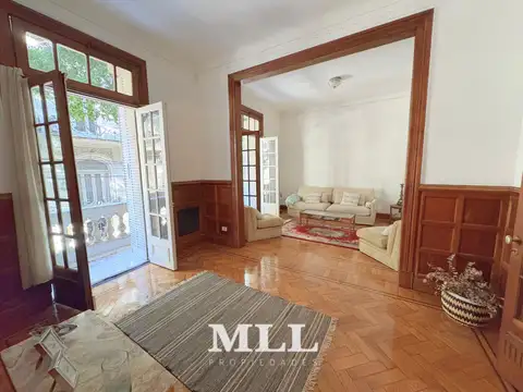 Ayacucho y Guido. Francés de categoría.