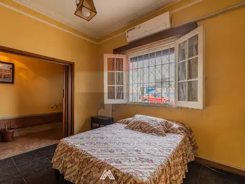 VENTA 2 CASAS 5 DORMITORIOS NUEVO PARIS
