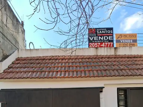 Derqui 700