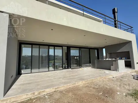 Casa en Venta en Villanueva, USD 450.000