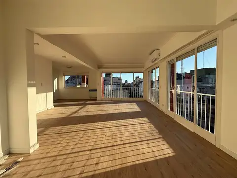 Departamento en Alquiler de 5 ambientes