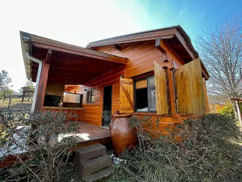 Casa 3 ambientes con 2 baños