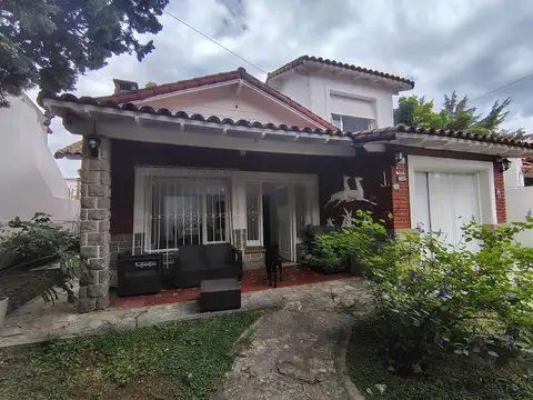 IMPORTANTE VIVIENDA MULTIFAMILIAR SALIDA 2 CALLES