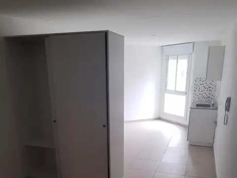 Departamento en Alquiler en Martín, $ 310.000