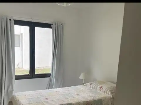 Casa en Alquiler Temporal en Costa Esmeralda, USD 300