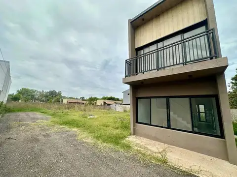 Depto Tipo Casa 3 ambientes con 1 baño