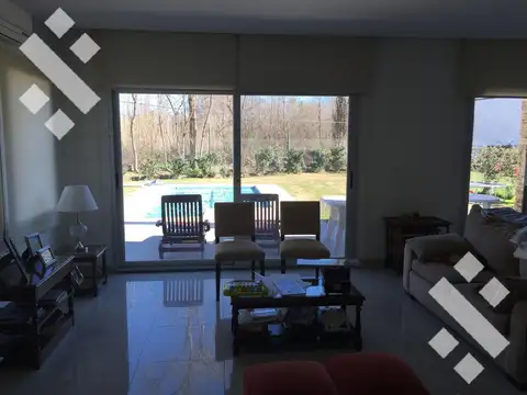 Casa en Alquiler en Plottier, $ 4.200.000