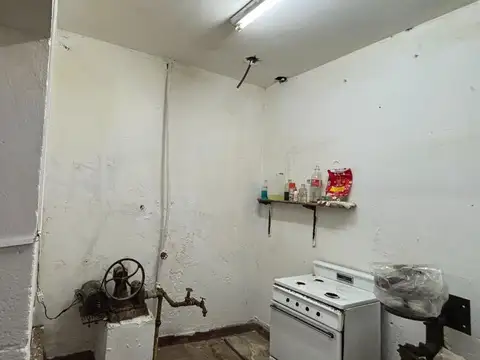 Local en Venta 48 años