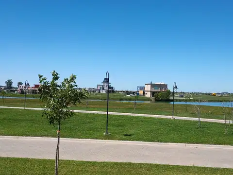 Terreno en Venta 37  mts Fondo