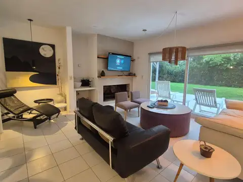 Casa en Alquiler Temporal en Matheu, USD 4.000