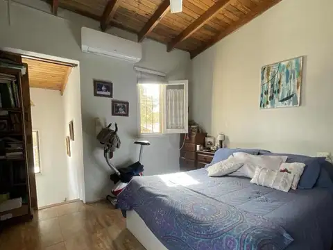 Casa en venta - 3 Dormitorios 2 Baños - 620Mts2 - Parque Leloir, Ituzaingó