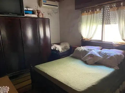 Casa 4 ambientes con 1 baño