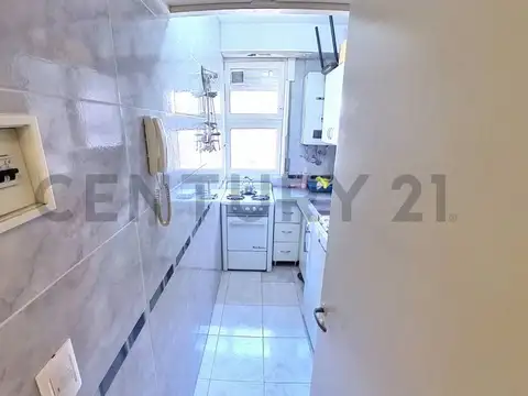 Alsina 2200, Piso 4