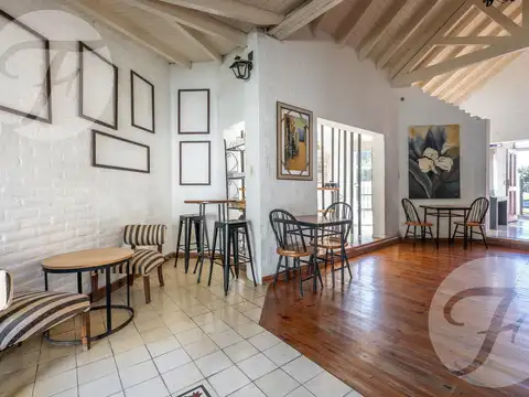 Caseros y Crucero General Belgrano