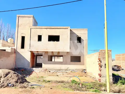 EN VENTA CASA A ESTRENAR LA CONSUELO CENTENARIO