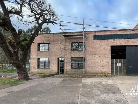 Venta / Permuta - Depósito con oficina - Granadero Baigorria, Santa Fe.