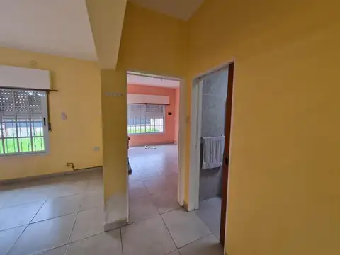 Casa en Alquiler con 1 cochera
