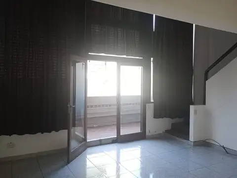 Departamento en Alquiler en Lanus Este, $ 400.000