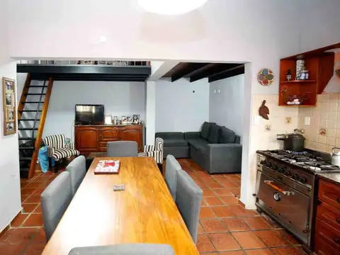 Depto Tipo Casa en Venta 27 años