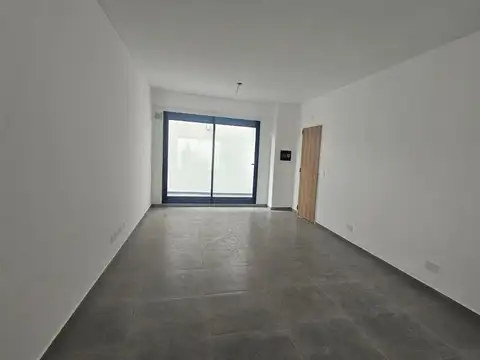 Departamento de 3 Ambientes a Estrenar con Cochera Cubierta en Alquiler - Liniers