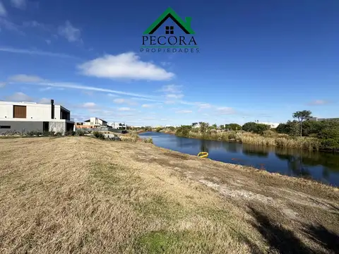Terreno en Venta 40  mts Fondo