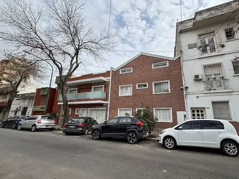 Venta PH 3amb, 3 niveles, sin expensas, en Almagro