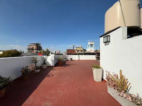 Depto Tipo Casa en Venta en Mataderos, USD 189.000