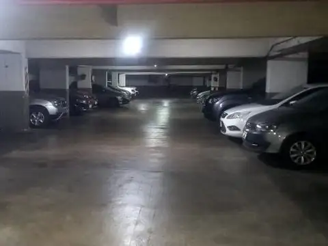 AV CASEROS 769