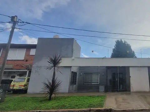 Casa En Villa Luzuriaga