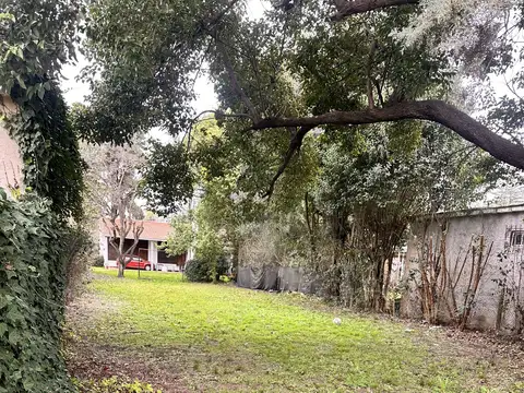 EXCELENTE LOTE EN BARRIO 5° AVENIDA 