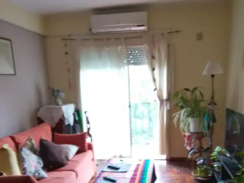 Juan Carlos Cruz 1100, Piso 5
