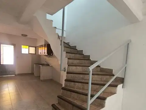 Depto Tipo Casa en Alquiler en Posadas, $ 650.000