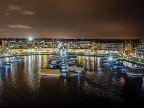 Avenida Del Puerto 610