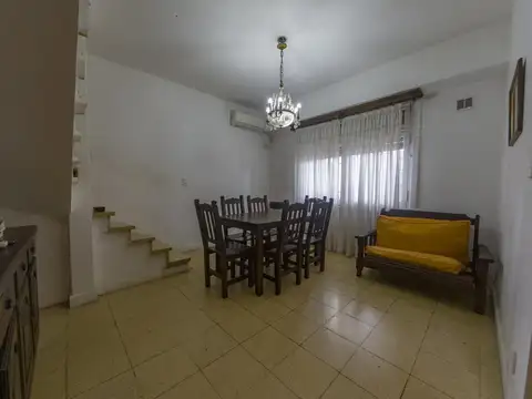 Depto Tipo Casa en Venta de 3 ambientes