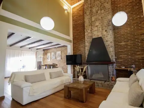 Casa en Venta en Barrio Alemán, USD 850.000
