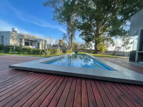 Casa en Venta al Oeste