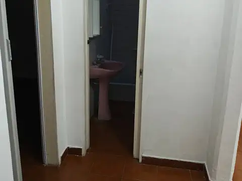 Av Hipolito Yrigoyen 15200